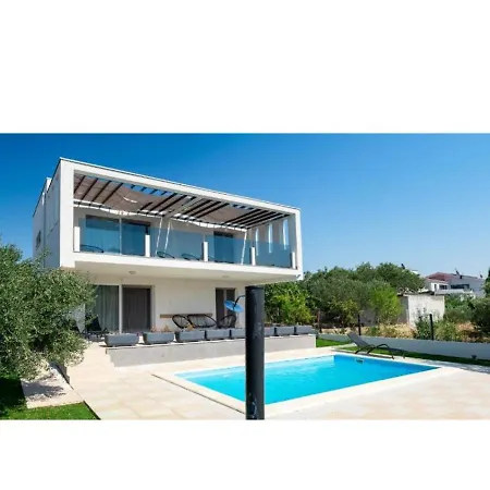 Holiday home Wonderhouse Sovlja *